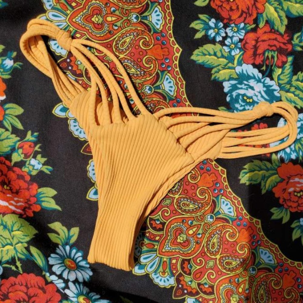 ☀️SAN LORENZO - Golden Rod - Three String, Cheeky Bikini Bottom - Size S!☀️
